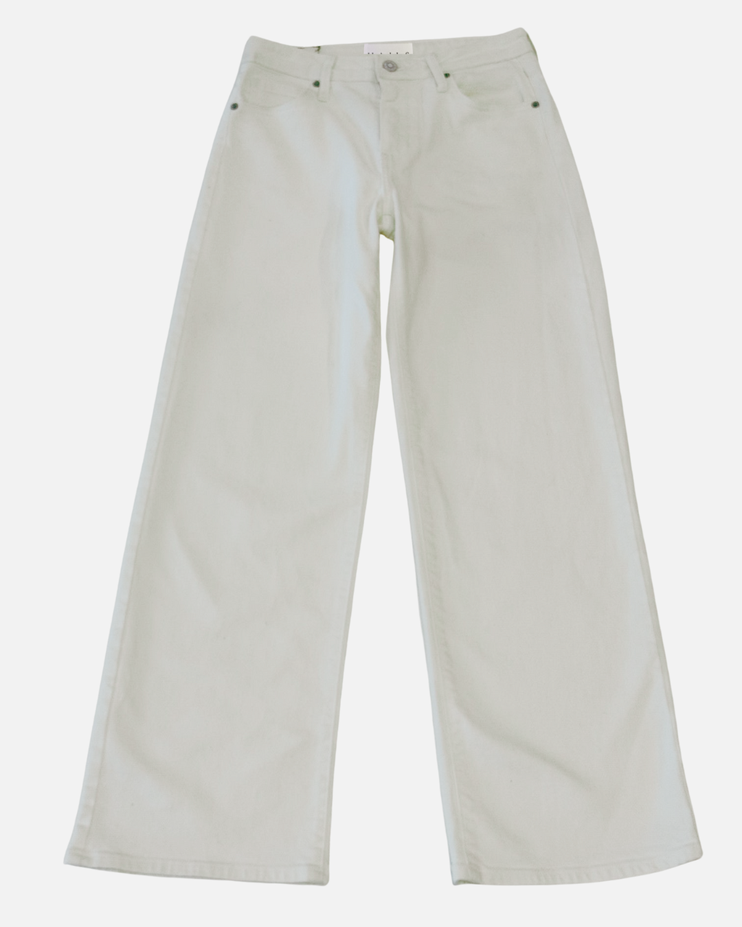 The Signature Straight Jean 01